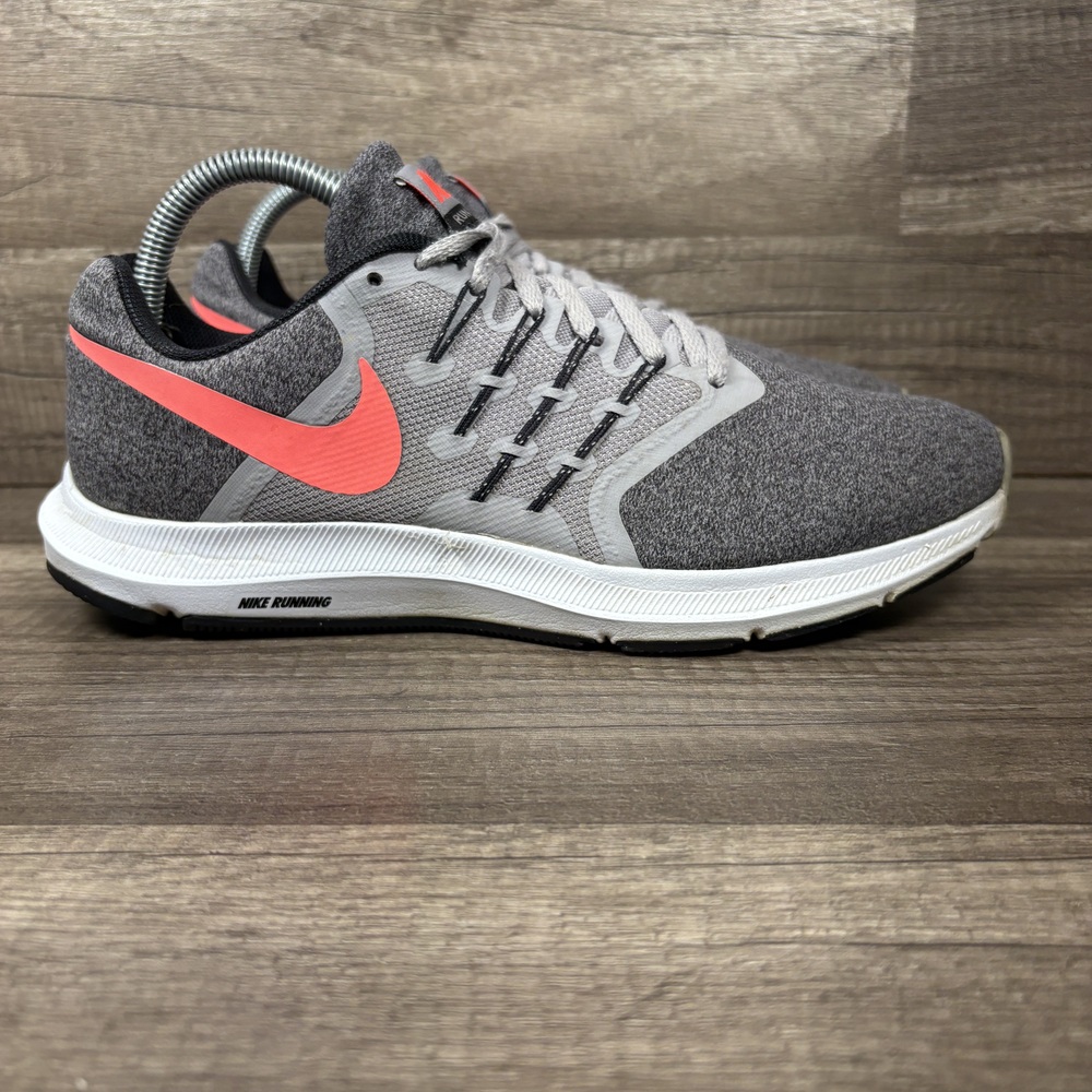 Nike Run Swift Gray Womens US Size 9.5 EUR 41 909006-008 Running Shoes